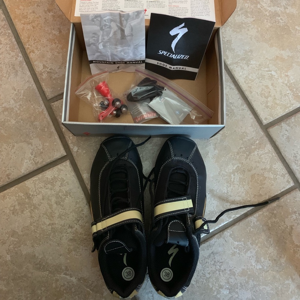 Specialized Riata Spin Shoes Black Bike Shoes